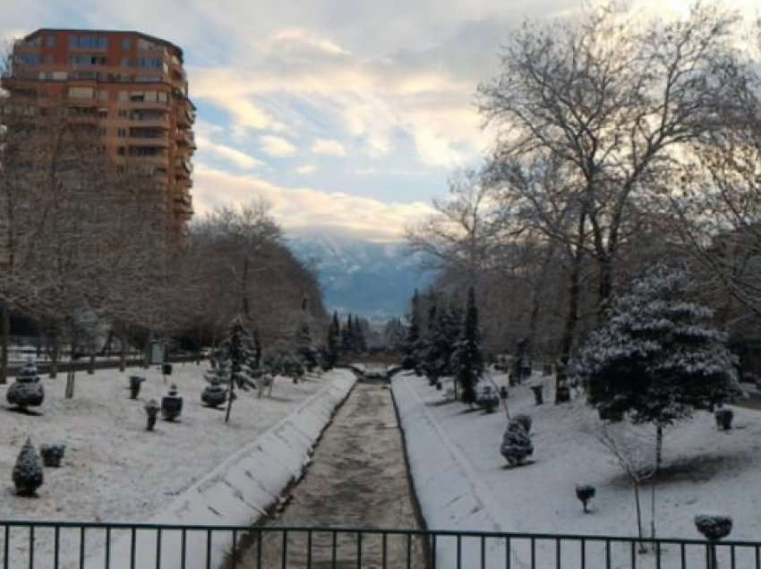 Temperaturat deri në -13 gradë, meterologia zbulon nëse do bjerë borë në Tiranë