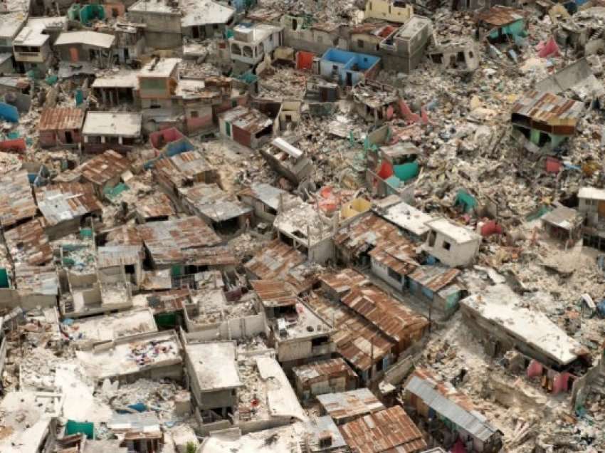 ​12 vite nga tërmeti shkatërrimtar në Haiti