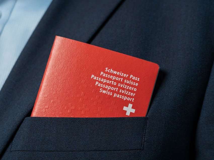 Pasaporta zvicerane më e fuqishmja në Botë!