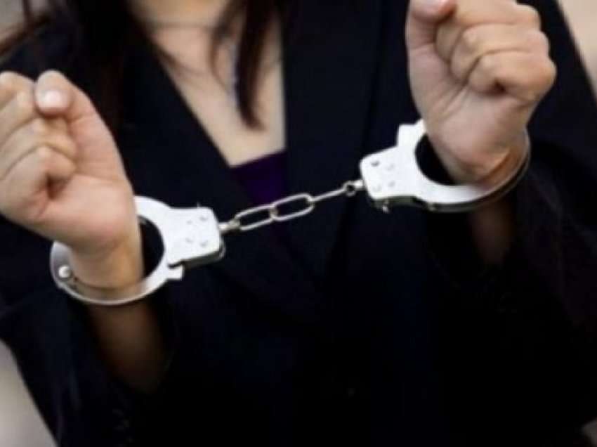 E kërcënoi me vrasje burrin e saj, arrestohet 41 vjeçarja nga Prizreni