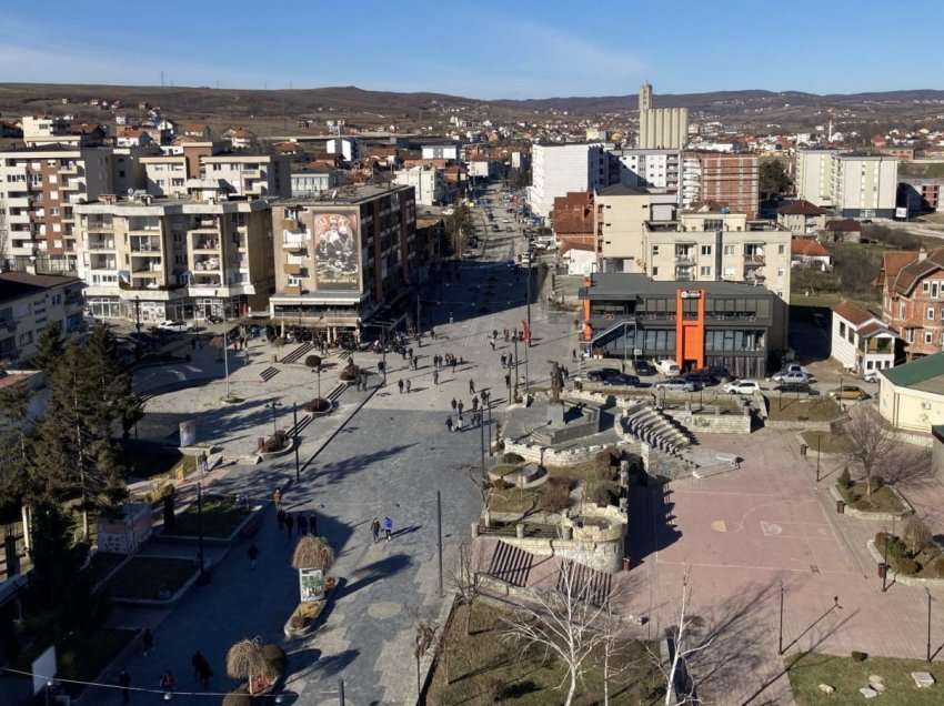 Dyshohet se i vodhi motrës një shporet dhe makinë për larje, arrestohet një person në Skenderaj