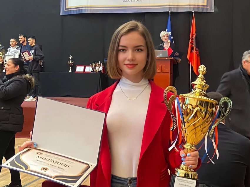 Antoneta Budakova, karateistja më e mirë për vitin 2021