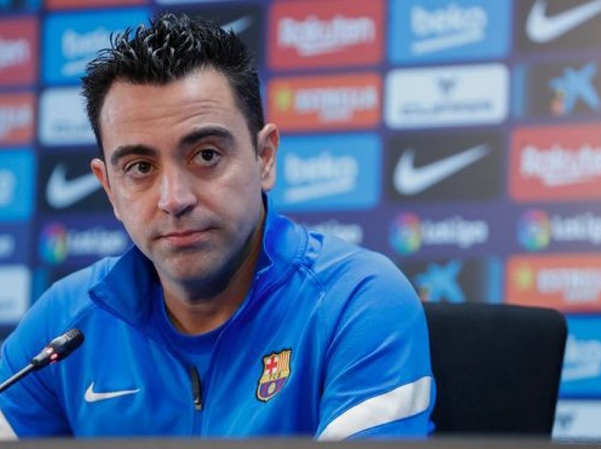 Xavi: Fanella e Barcelonës peshon 20 kg më shumë se të tjerat