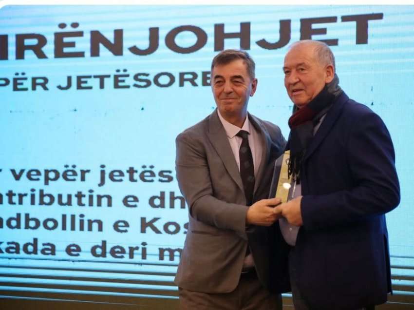 Ahmet Petrova nderohet për vepër jetësore dhe kontribut nga FHK-ja