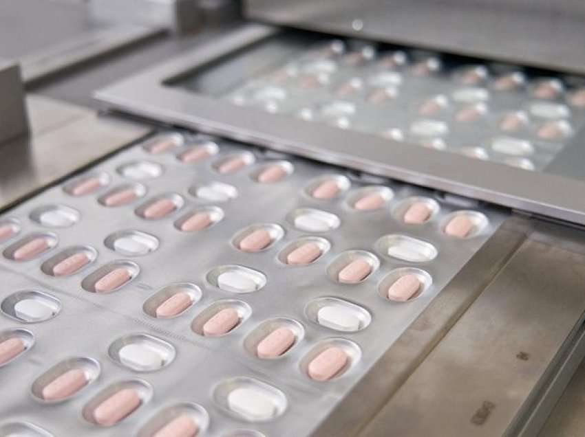 Pilula e Covid: Ilaçi antiviral i Pfizer merr dritën jeshile