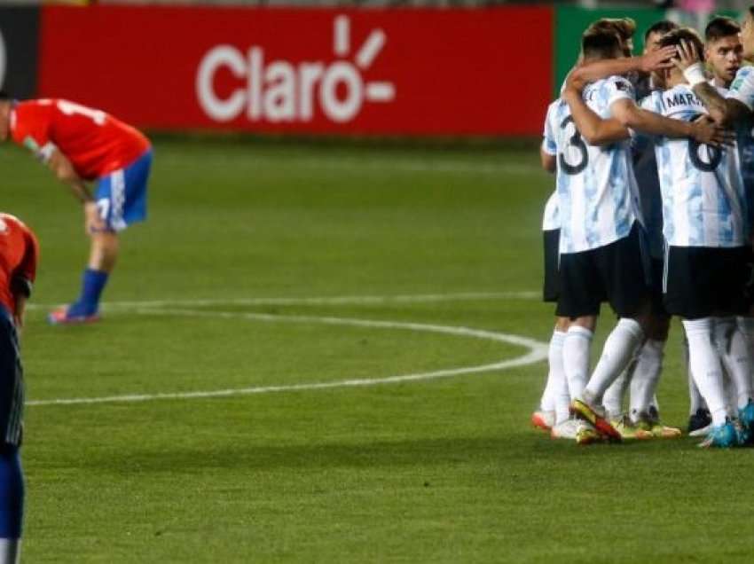 Argjentina fiton në udhëtim 