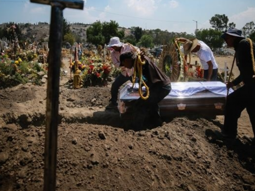 Meksikë, rritet në mbi 305 mijë numri i viktimave nga COVID-19