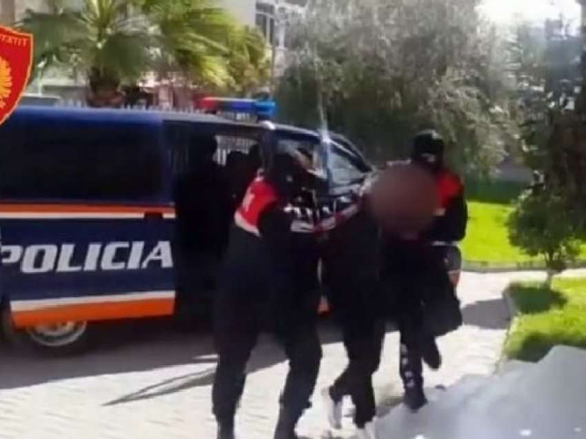 Sherr me thika në Berat, arrestohen 2 persona. 3 të tjerë shpallen në kërkim