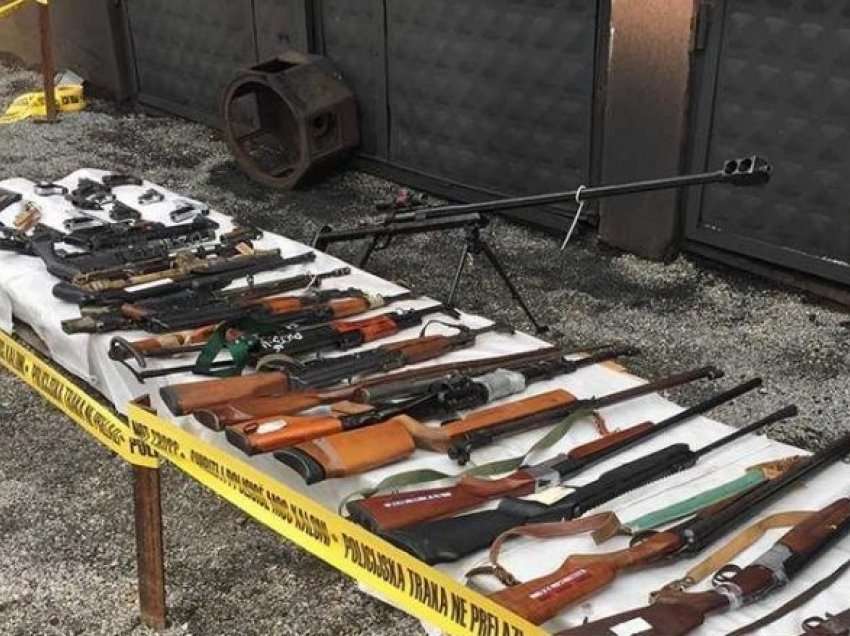 Kapet baza e armëve të sofistikuara në Tiranë