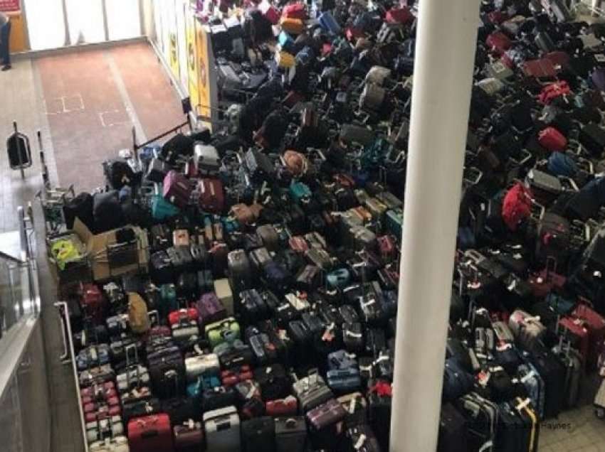 ​Kaos në aeroportet gjermane: Valixhe të humbura, fluturime të anuluara