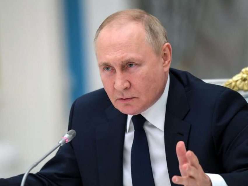 Putin nënshkruan një ligj më të ashpër për “agjentët e huaj”