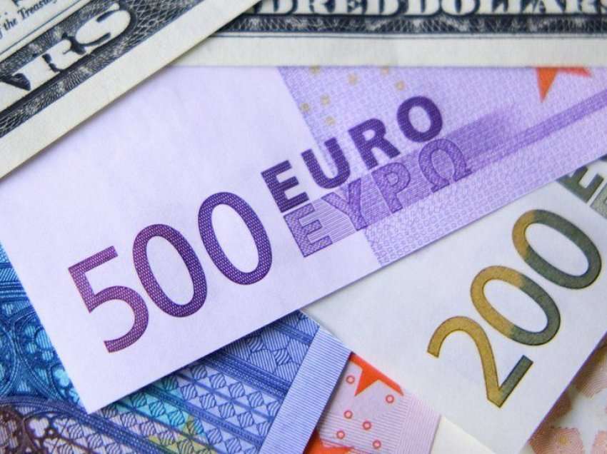 Pasojat e zhvlerësimit të euros ndihmon kredimarrësit, por dobëson eksportet