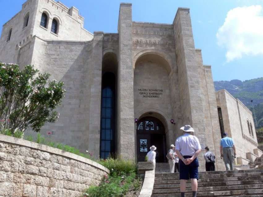 Muzeun Historik dhe Etnografik i Krujës destinacion i mijëra turistëve