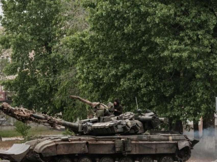 Intensifikohen luftimet në lindje të Ukrainës