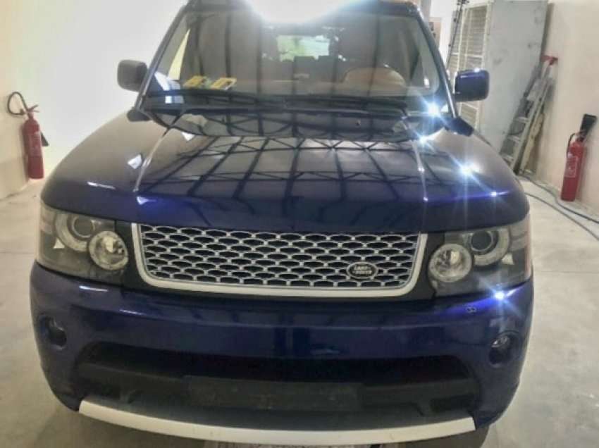 U nis me Land Rover të vjedhur për në Kosovë, ndalohet në Vërmicë