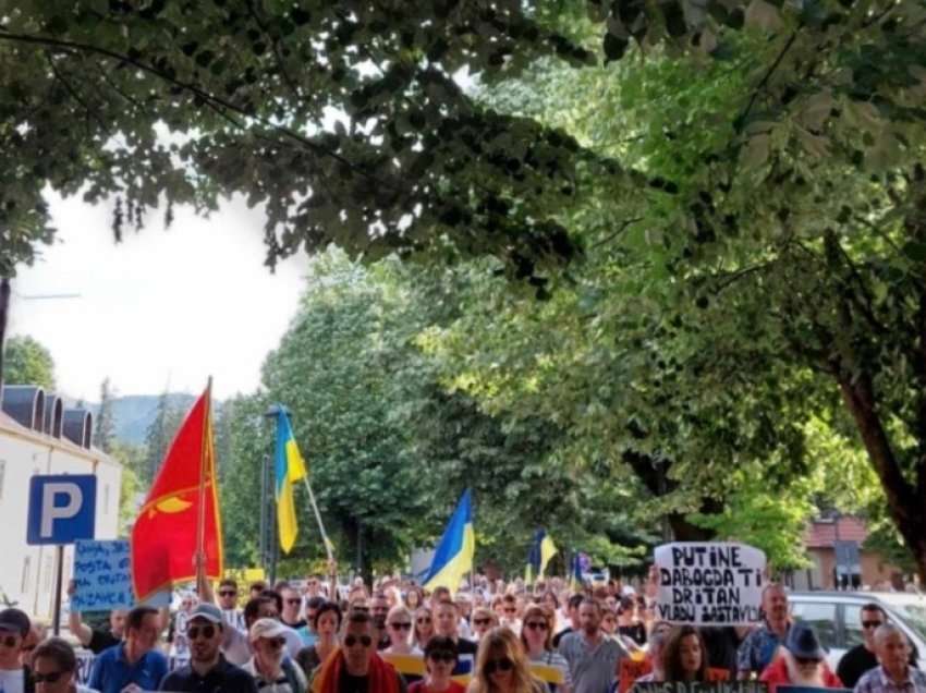 Marshi i njëqindtë në Cetinë në mbështetje të Ukrainës