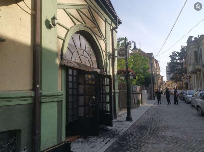MPJ e Maqedonisë dënon ashpër djegien e Qendrës Kulturore bullgare në Manastir