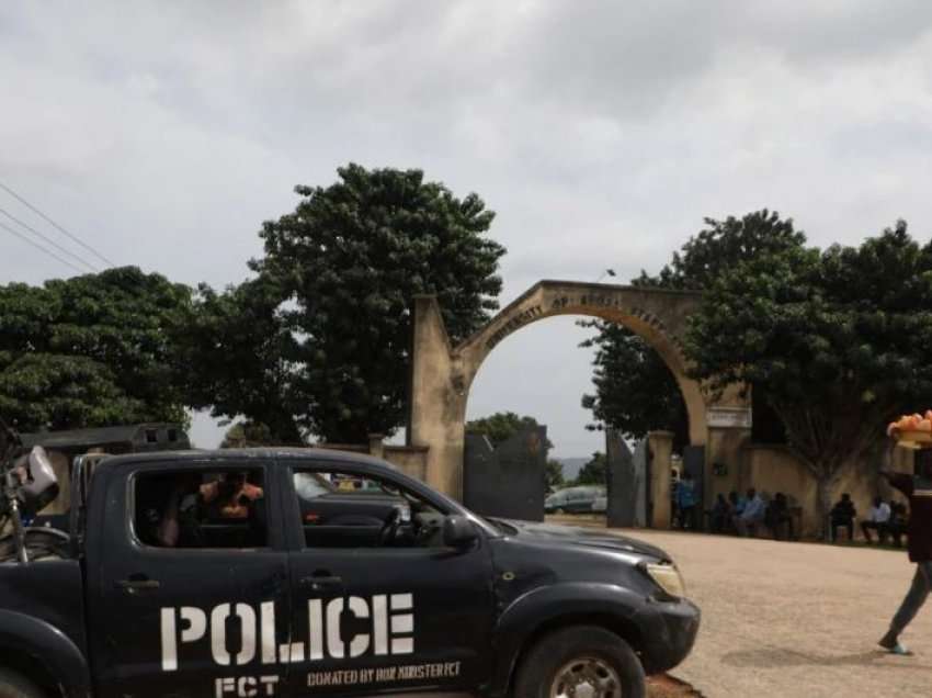 Nigeri: Të paktën 50 të vrarë nga një sulm në një kishë katolike