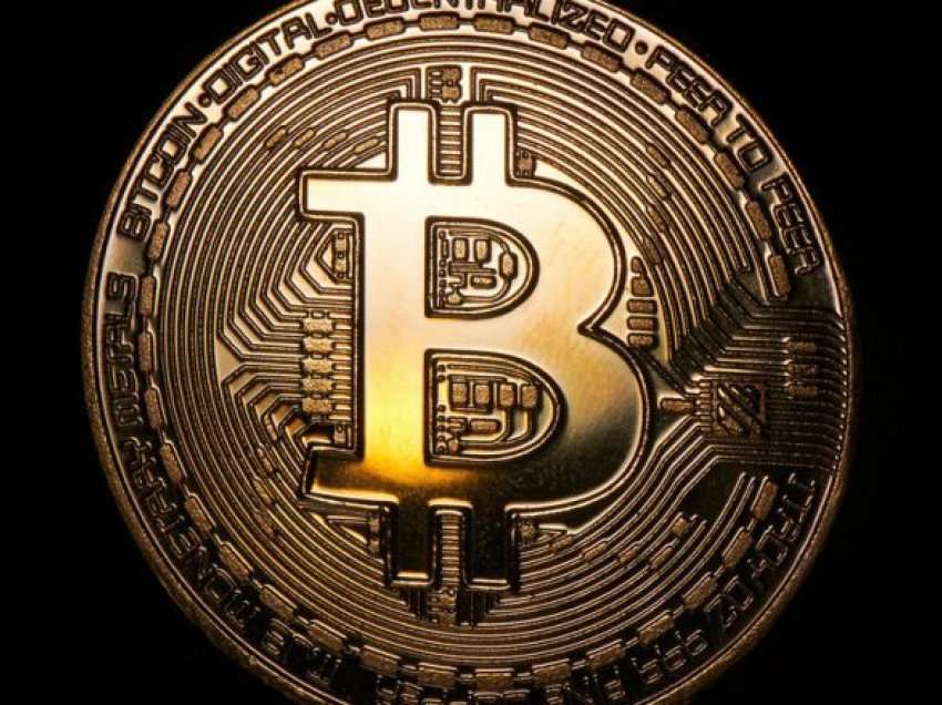 Platforma më e madhe e tregtimit të kriptovalutave ndalë përkohësisht pagesat në Bitcoin, bie vlera e kriptovalutës