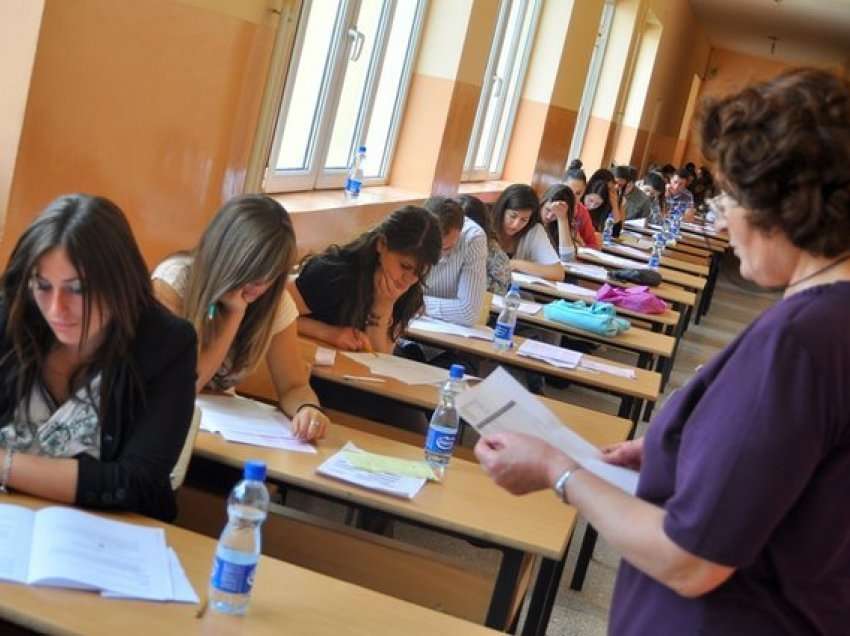 Dalin notat e provimit të Gjuhës Shqipe dhe Letërsisë të maturës shtetërore! Qindra ngelës, vetëm 4 ekselentë