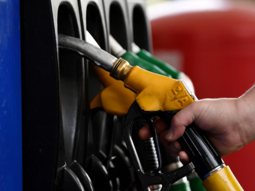 Nafta ulet me 6 lekë, gazi e benzina nuk ndryshojnë/ Bordi i Transparencës publikon çmimet e reja