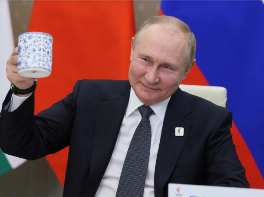 Presidenti Putin paraqet pamje të rreme të ekonomisë ruse