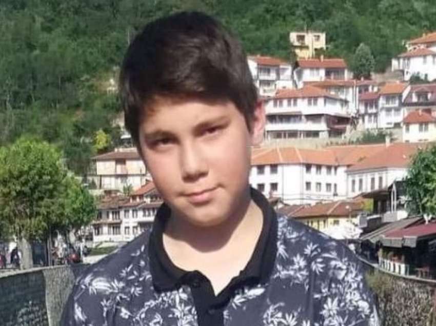Nesër varroset 14 vjeçari që u vra me thikë sot në Prishtinë