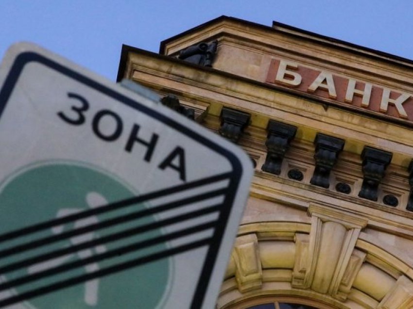 Bashkimi Evropian përjashton 7 banka ruse nga SWIFT