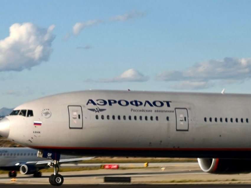 Podgorica mbyll hapësirën ajrore për aeroplanët rusë, i bashkohet Tiranës dhe Shkupit