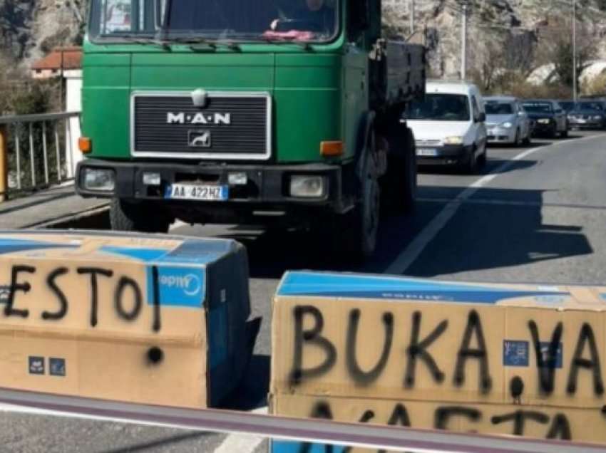 Rebelohet Shkodra, bllokojnë rrugët kundër rritjes së çmimeve