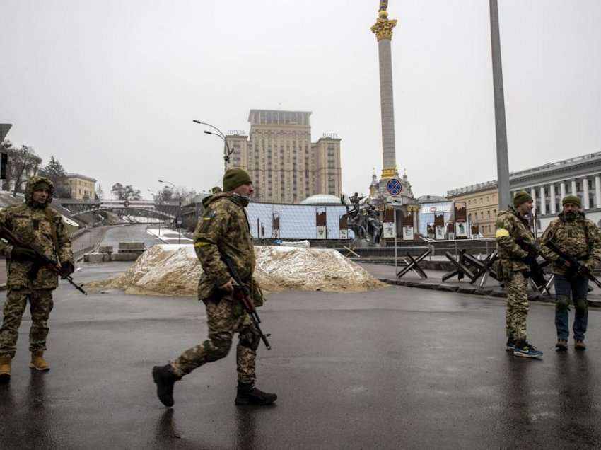 Ukraina nën sirenat e luftës