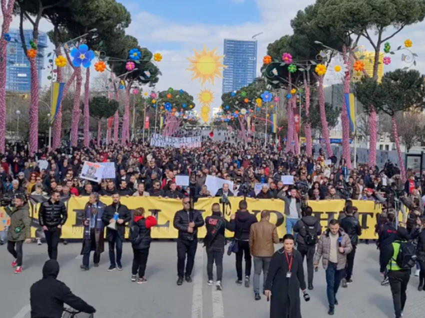 Protestat në Shqipëri kundër rritjes së çmimeve, në ditën e pestë. Nis Paketa e Rezistencës Sociale