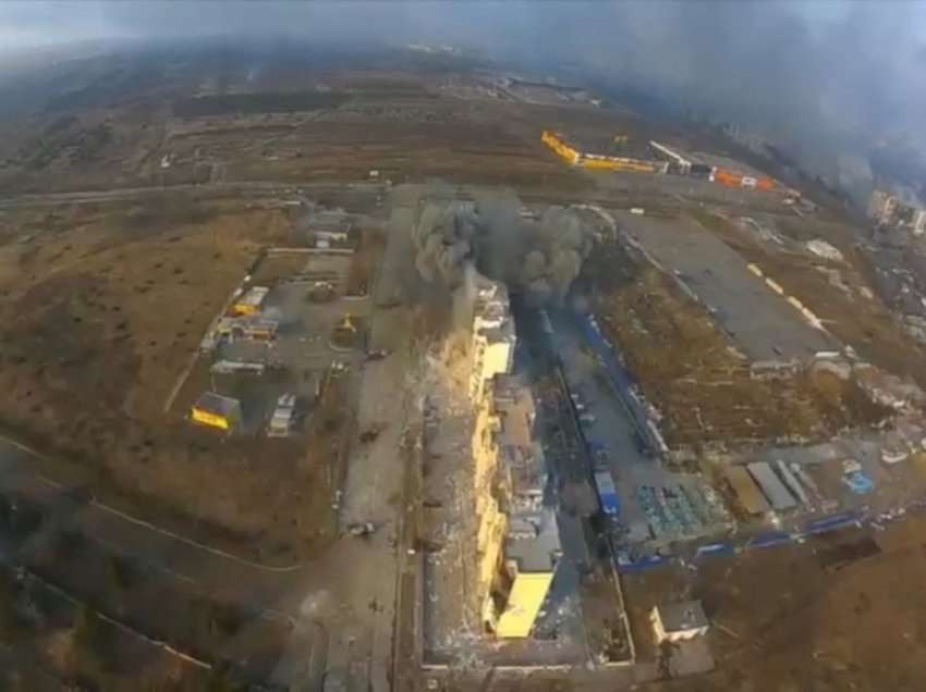 Publikohen pamje me dron nga Mariupoli – tym dhe ndërtesa të shkatërruara 