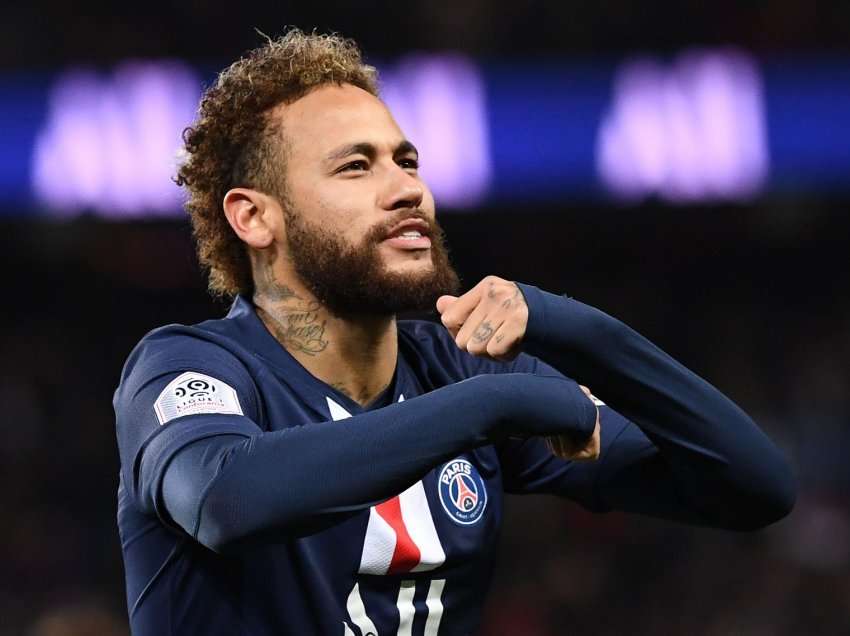 Në Paris, “të ngopur” me Neymarin