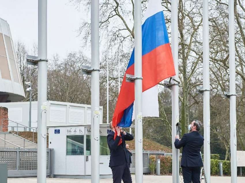 “Ulet flamuri rus”, Bytyçi: Tani duhet ngritur flamuri i Kosovës!