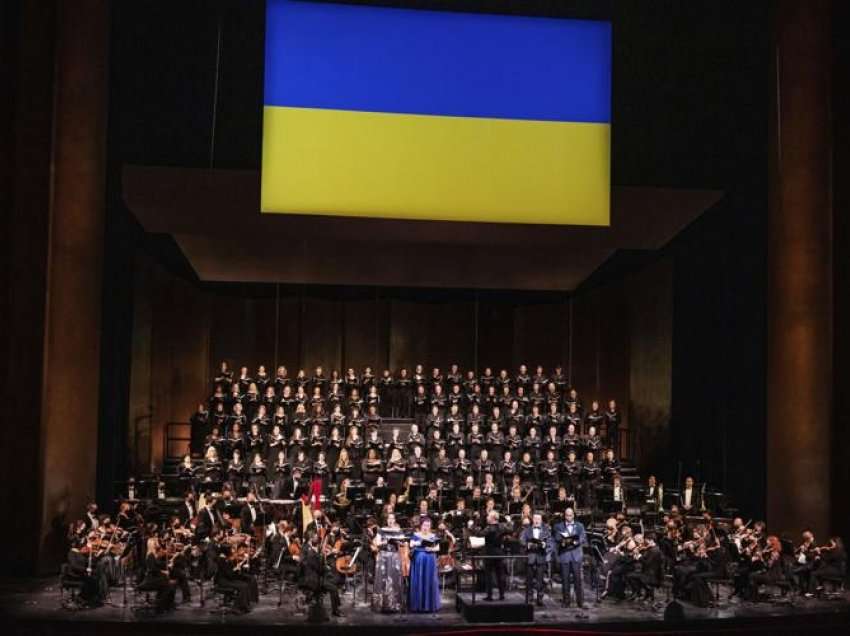 Met Opera mbledh fonde për Ukrainën