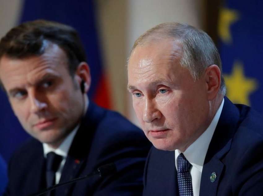 Presidenti Macron i kërkon Putinit të heq rrethimin e Mariupolit