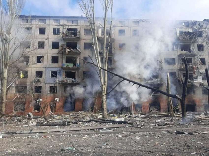 Sulmi me raketa në Kramatorsk la dy të vdekur dhe gjashtë të plagosur