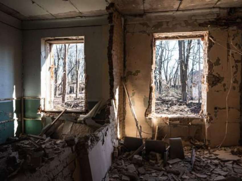 Gati një mijë ndërtesa të shkatërruara në Kharkiv 