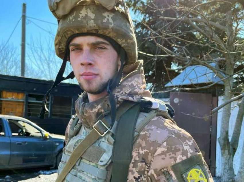 Ushtari nga Ukriana i drejtohet rusëve: Kthehuni në shtëpi sa jeni ende gjallë!