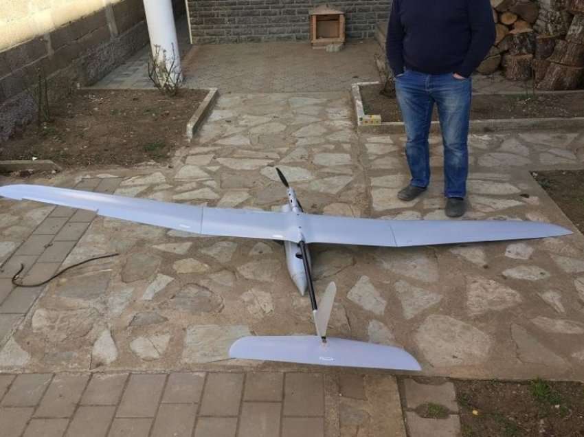 Eksperti i sigurisë zbulon origjinën e dronit që u rrëzua në Mitrovicë, tregon faktin interesant çka po trajton KFOR-i në veri