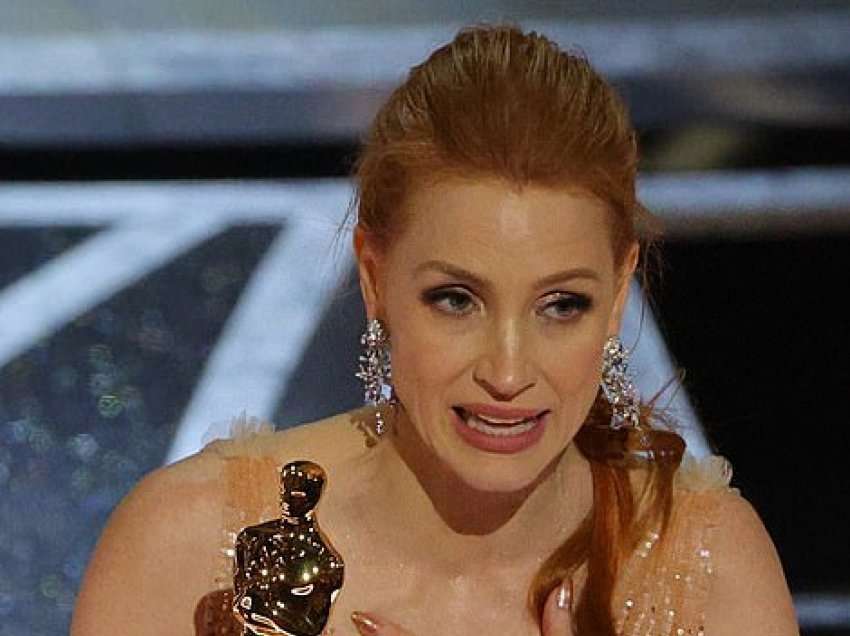 Jessica Chastain fitoi çmimin “Aktorja më e mirë’, gjersa Jane Campion mundi edhe burrat në kategorinë “Regjisori më i mirë”