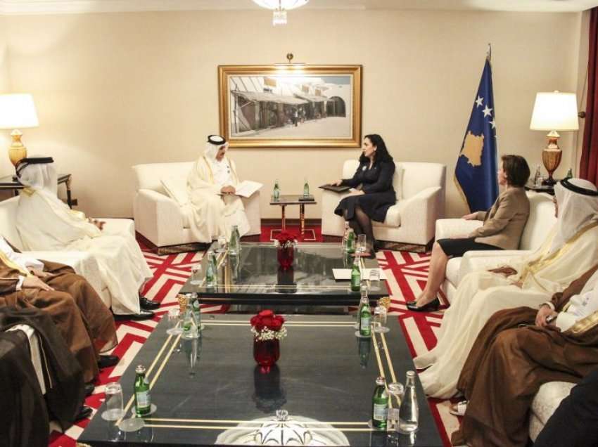 Presidentja Osmani takohet me komunitetin e biznesit në Katar