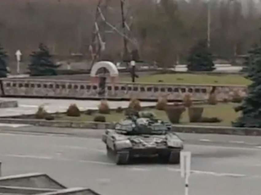 Ukraina konfirmon: Trupat ruse largohen nga Çernobili