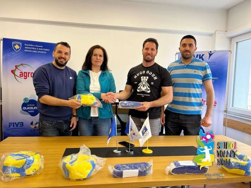 CEV dhuron topa si donacion për fëmijët në volejbollin e Kosovës 