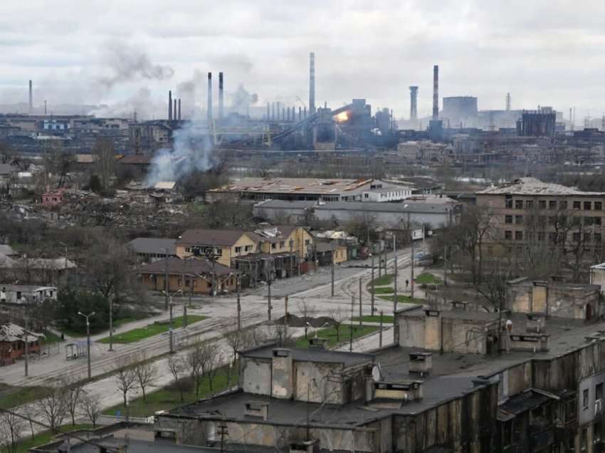 Rusia: Më shumë se gjysma e luftëtarëve ukrainas janë larguar nga fabrika e çelikut
