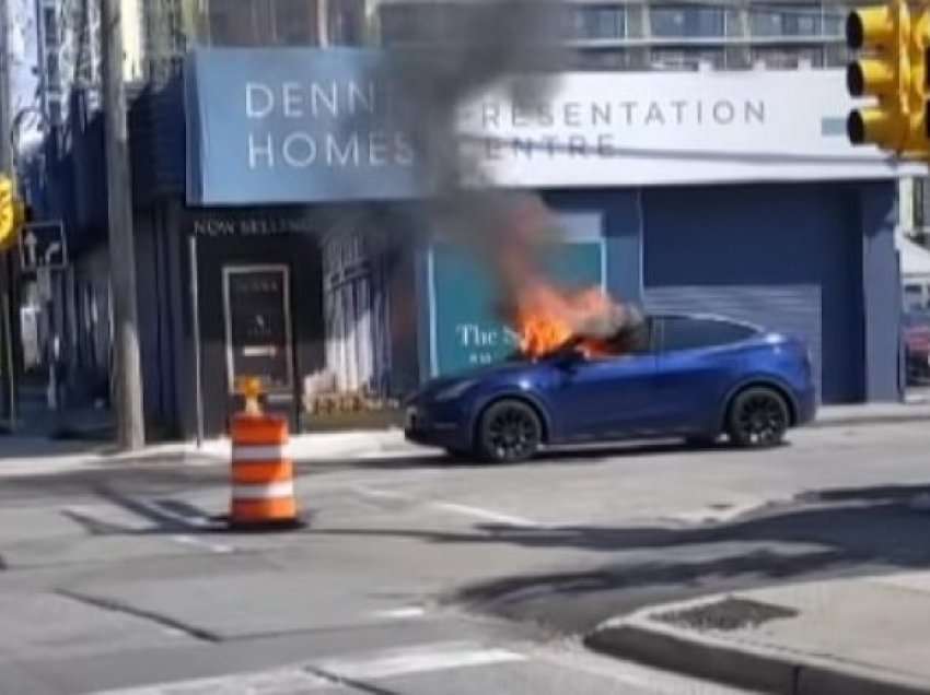 Nuk dinte ‘opsionin manual’ të hapjes së derës, shoferi i Tesla ‘shpërtheu nga dritarja’ për t’i shpëtuar zjarrit 