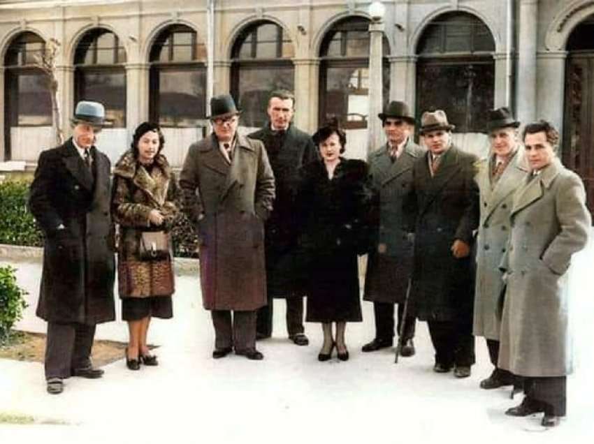 Fotografi e rrallë nga viti 1938: Elita intelektuale shqiptare të bashkuar në Shkodër
