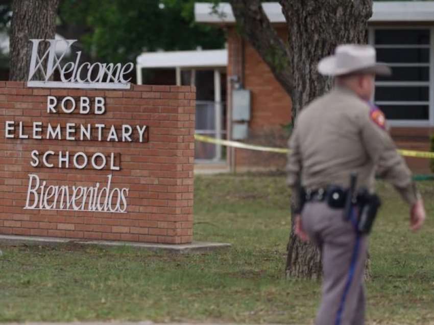 Sulmuesi në Teksas hyri në shkollë “pa u penguar”
