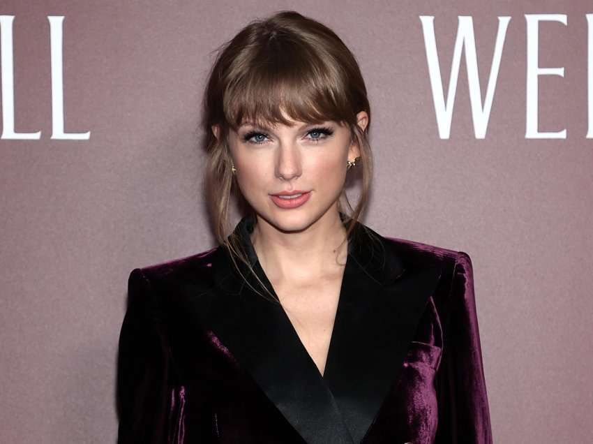Taylor Swift flet për të kaluarën e saj: Të gjithë më mbysnin me këshilla të pakërkuara